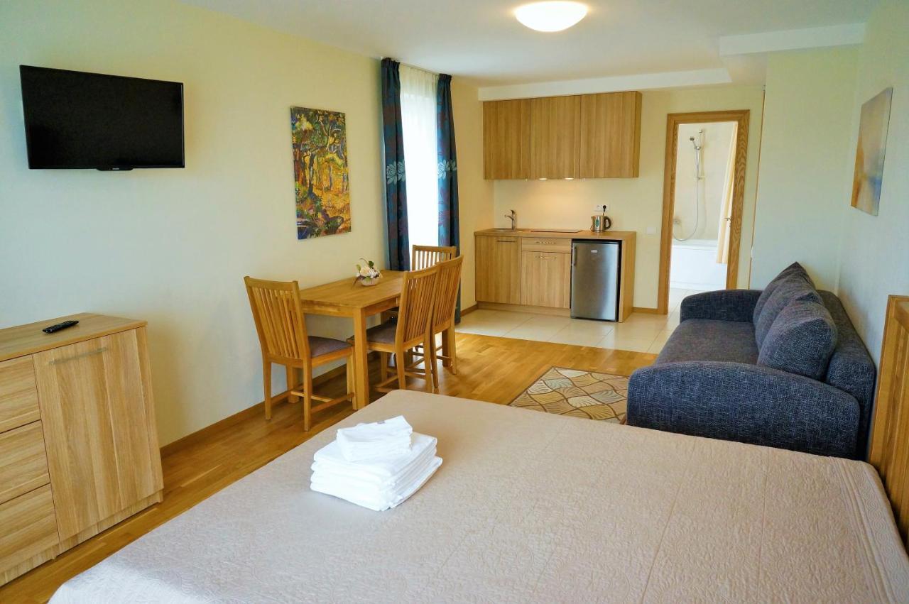 Smelio Vila Apartments Palanga Kültér fotó