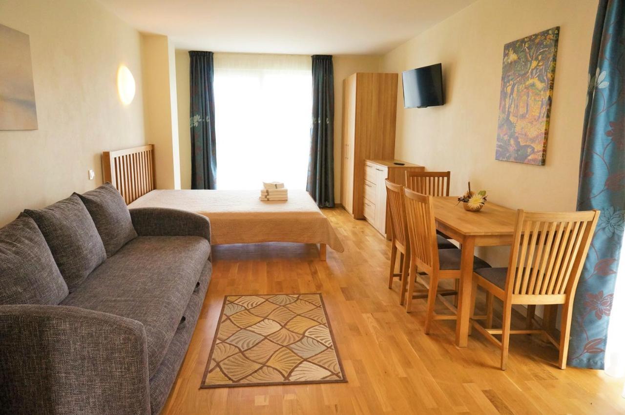 Smelio Vila Apartments Palanga Kültér fotó